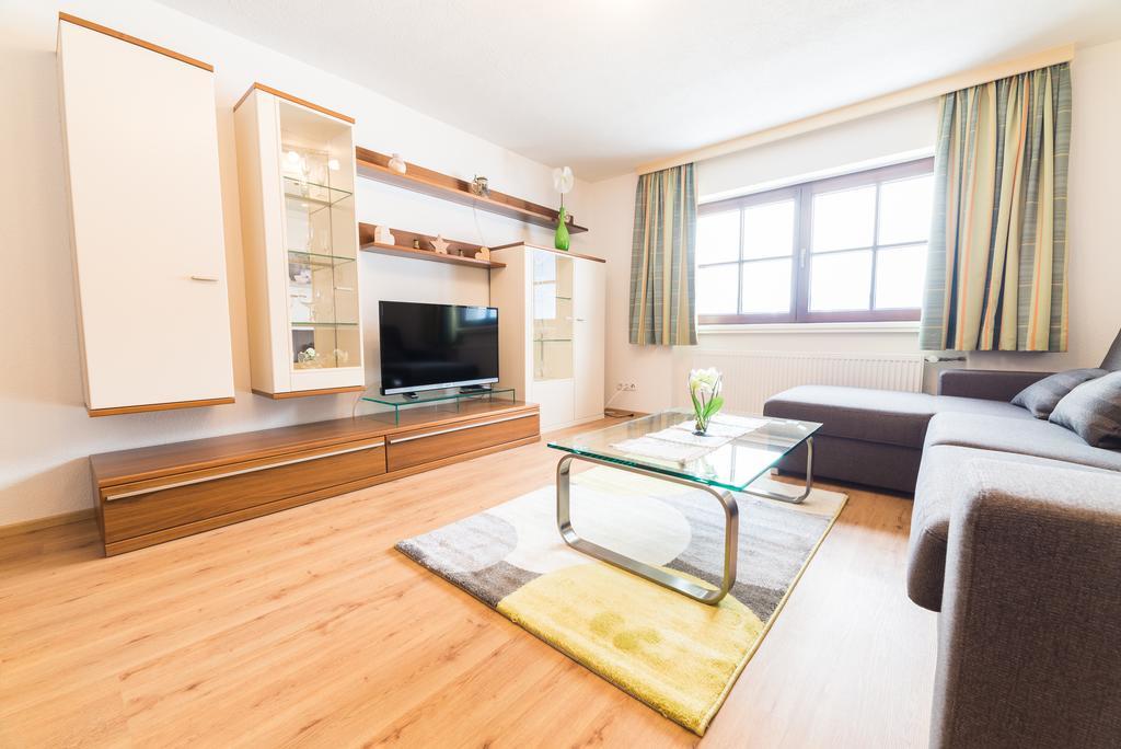 Apart Steiner Apartment Щрас им Цилертал Екстериор снимка