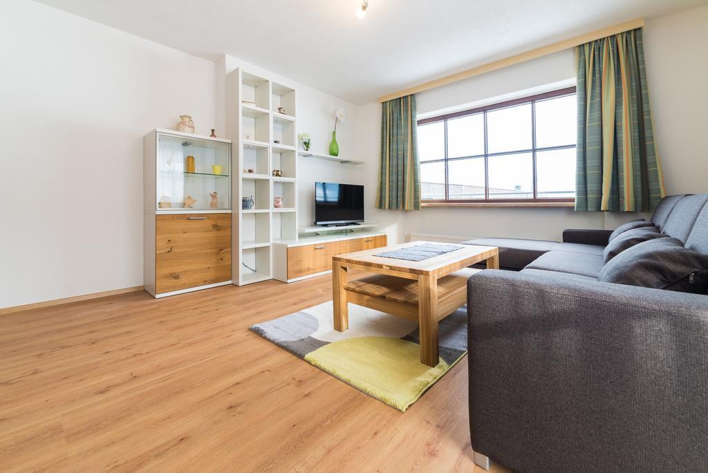 Apart Steiner Apartment Щрас им Цилертал Екстериор снимка